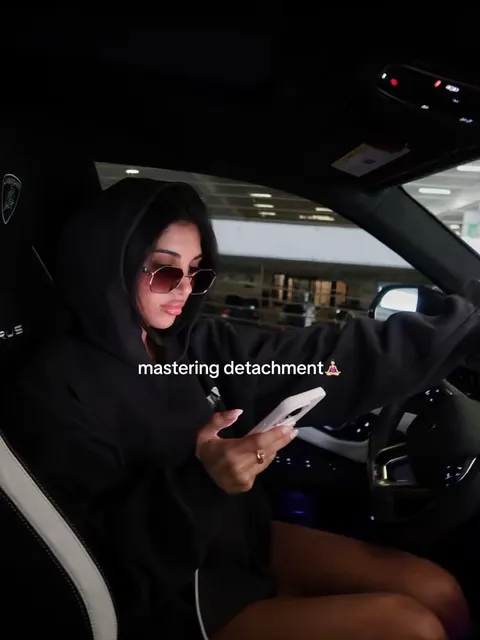 Cover der TikTok-Slideshow: Mastering detachment