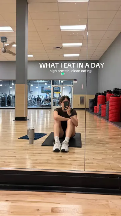 TikTok slideshow cover: What I Eat In A Day