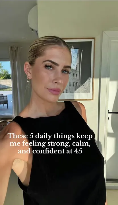 TikTok slideshow cover: Daily habits for strength and confidence at 45