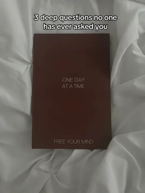 TikTok slideshow cover: 3 Deep Questions