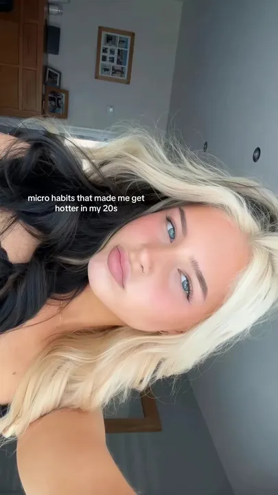 TikTok slideshow cover: Micro habits for your 20s