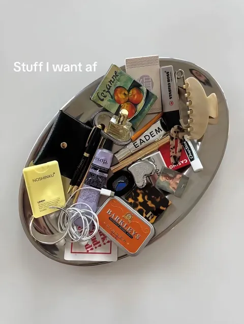 TikTok slideshow cover: Stuff I want af