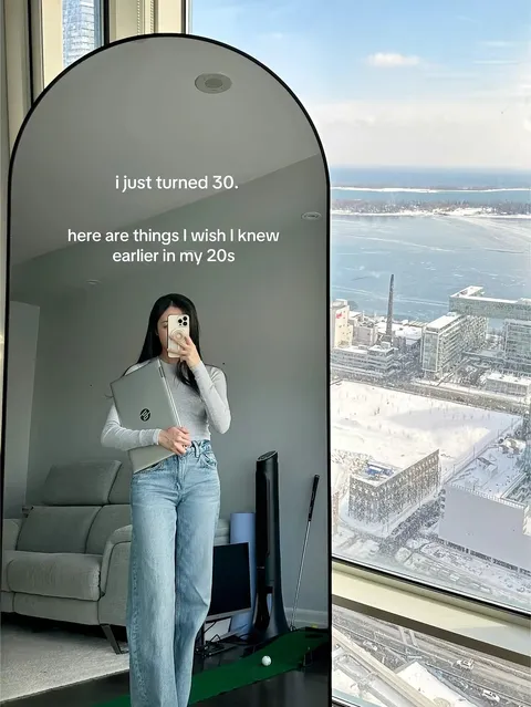 TikTok slideshow cover: Things I wish I knew earlier in my 20s
