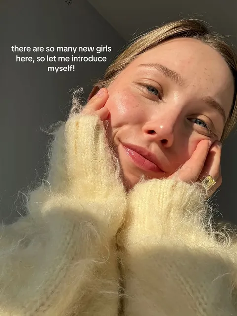 TikTok slideshow cover: Introduction