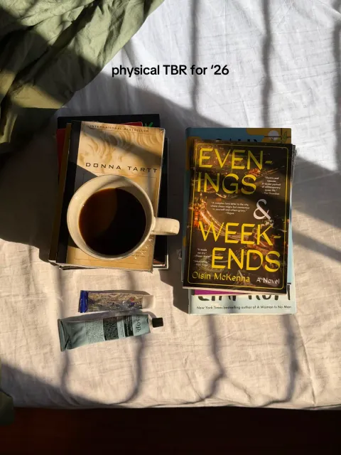 TikTok slideshow cover: physical TBR for '26