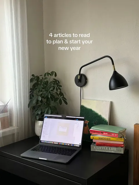 TikTok slideshow cover: Articles to plan your new year