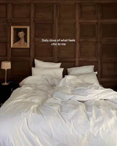 TikTok slideshow cover: Chic Interior Inspiration