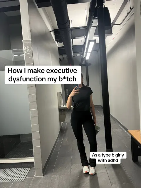 TikTok slideshow cover: How I make executive dysfunction my b*tch