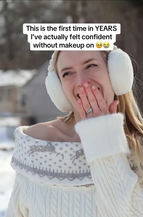 TikTok slideshow cover: Confidence without makeup