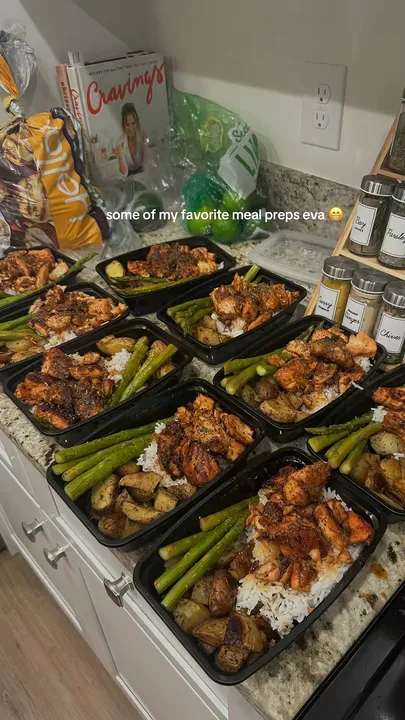 TikTok slideshow cover: Meal Prep Favorites