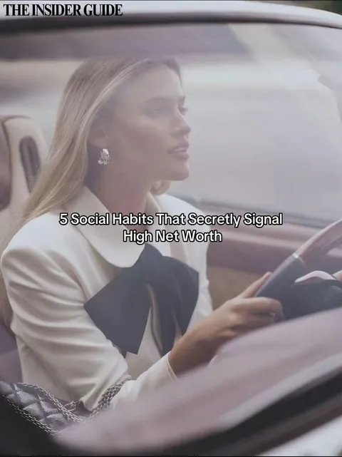 Cover der TikTok-Slideshow: 5 Social Habits That Secretly Signal High Net Worth