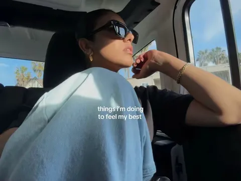 TikTok slideshow cover: Things I'm doing to feel my best