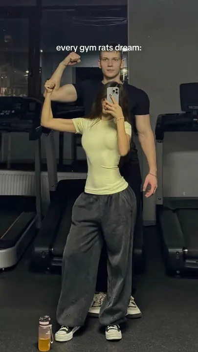 TikTok slideshow cover: Gym Rats Dream
