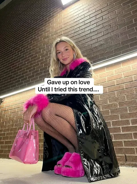 TikTok slideshow cover: Trend discovery