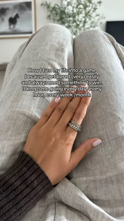 Portada del carrusel de TikTok: How I turn my life into a game