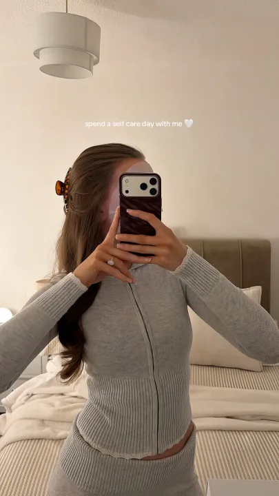 TikTok slideshow cover: Spend a self care day with me