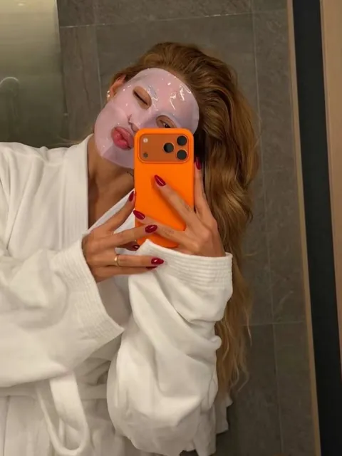 TikTok slideshow cover: Skincare routine