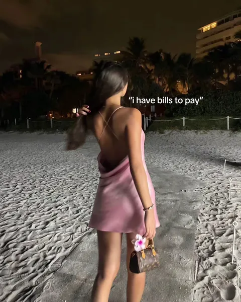 TikTok slideshow cover: "i have bills to pay"