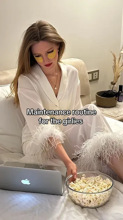 TikTok slideshow cover: Maintenance routine for the girlies