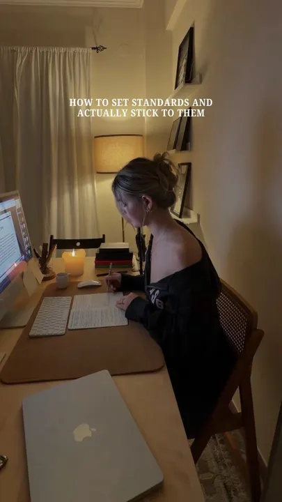 TikTok slideshow cover: How to set standards and actually stick to them