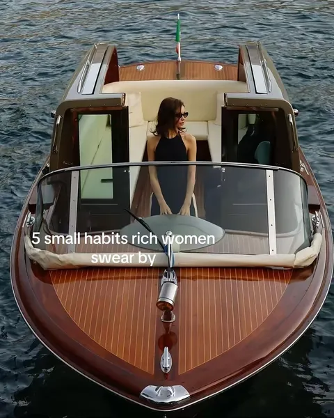 TikTok slideshow cover: 5 small habits rich women swear by