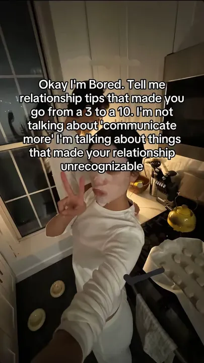 TikTok slideshow cover: Relationship Tips