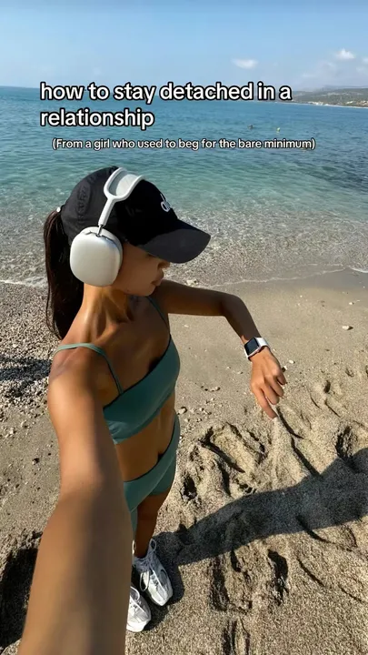 TikTok slideshow cover: how to stay detached in a relationship