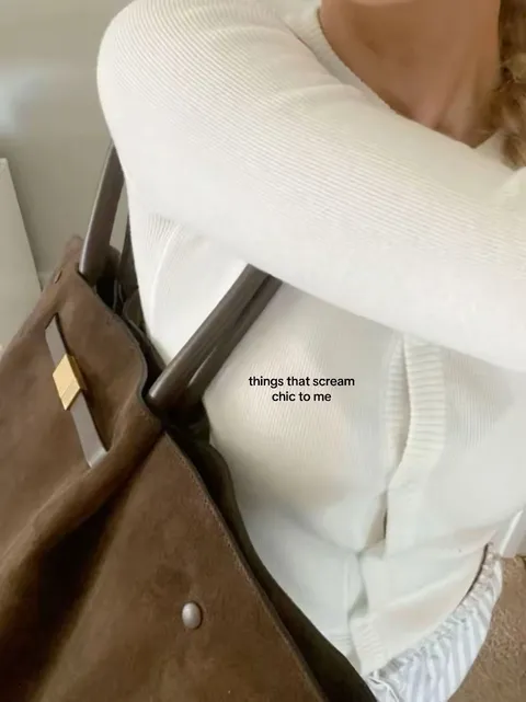 TikTok slideshow cover: things that scream chic to me