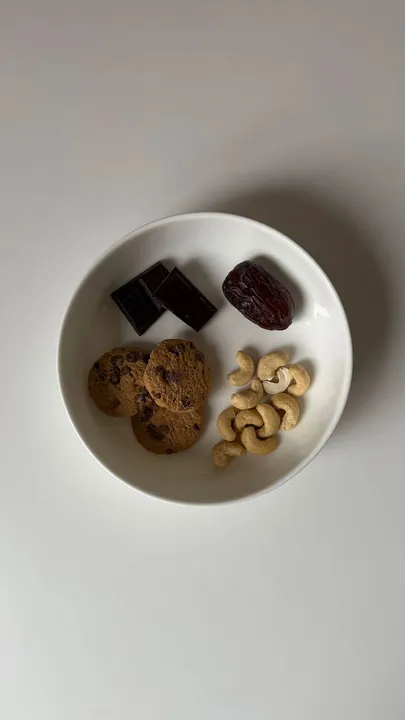 TikTok slideshow cover: Snack Plate