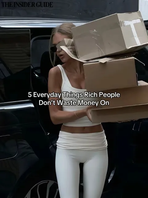 Cover der TikTok-Slideshow: 5 Everyday Things Rich People Don't Waste Money On