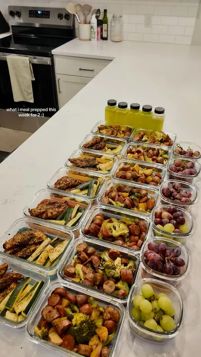 TikTok slideshow cover: Meal Prep for Two