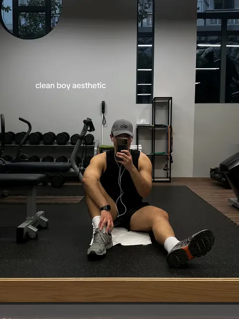 TikTok slideshow cover: clean boy aesthetic