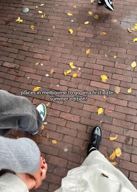TikTok slideshow cover: Places in Melbourne for a first date