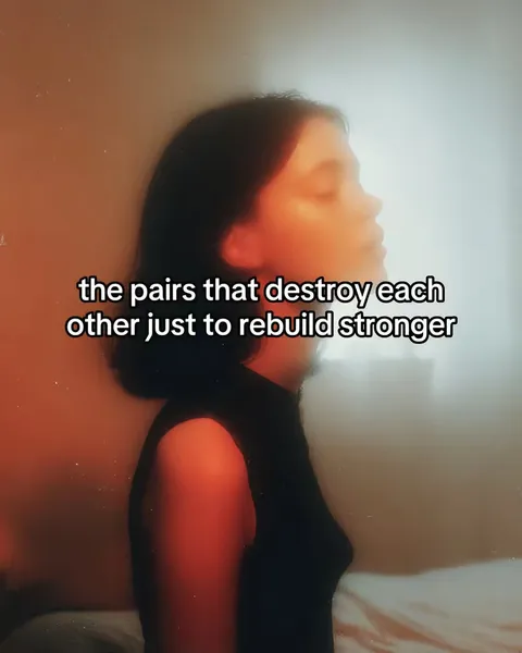 TikTok slideshow cover: the pairs that destroy each other just to rebuild stronger