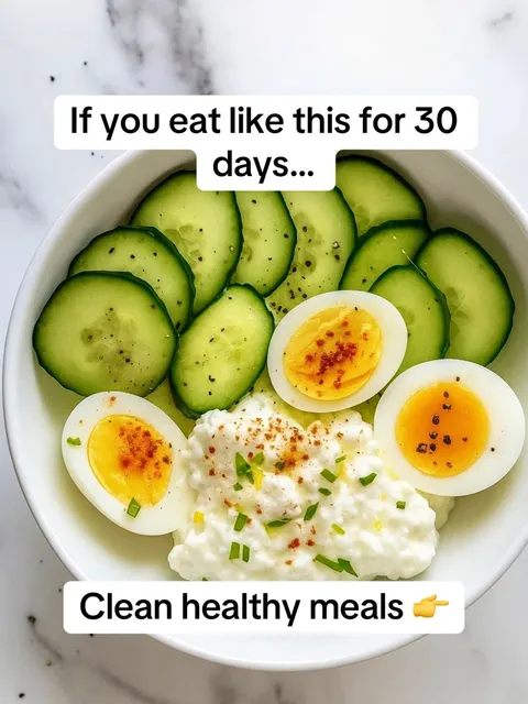 TikTok slideshow cover: 30 Day Clean Eating Challenge