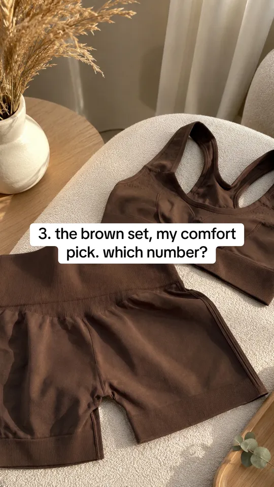 Example slide with the text: 3. the brown set, my comfort pick. which number?