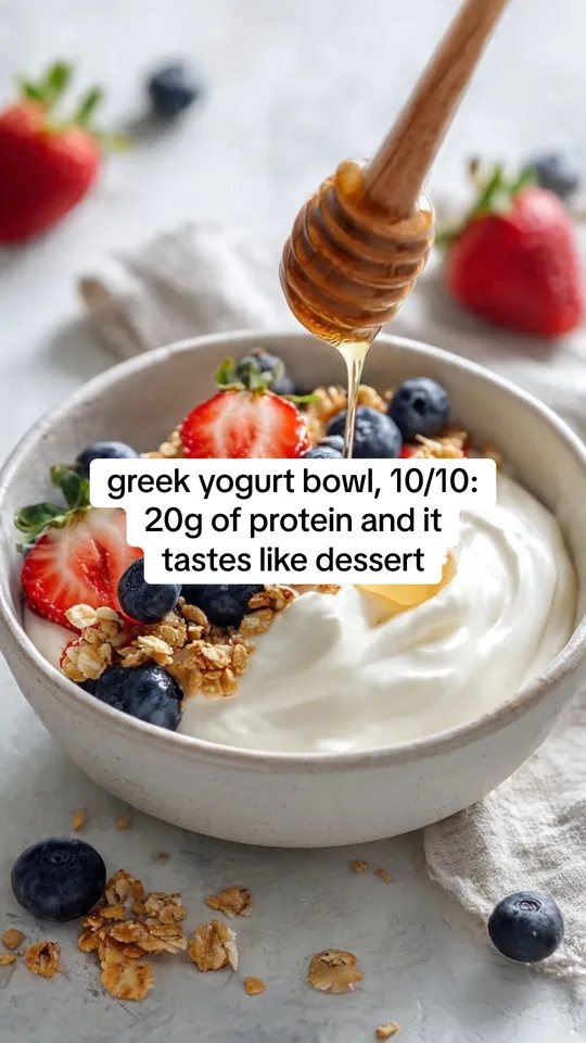 Example slide with the text: greek yogurt bowl, 10/10: 20g of protein and it tastes like dessert